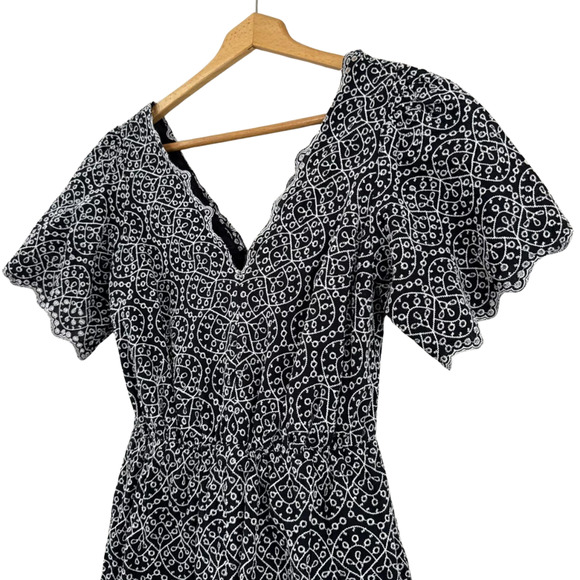 Express Formal Romper Overalls Black White Geometric Lined V Neck Women's Size S - Picture 4 of 16